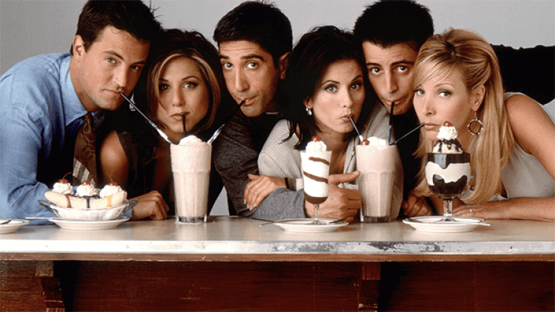 Após interpretar casal em seriado, atores de “Friends”estariam namorando na  vida real